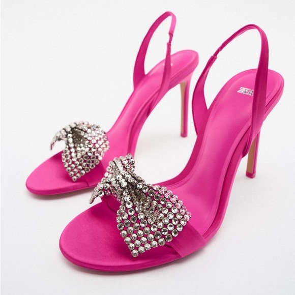 Zara Shoes - NWT Pink Embellished Bow Sandals